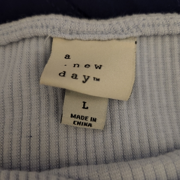 Blouse - Picture 2 of 2